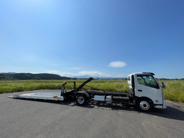 車載専用車（積載車）代替いたしました。